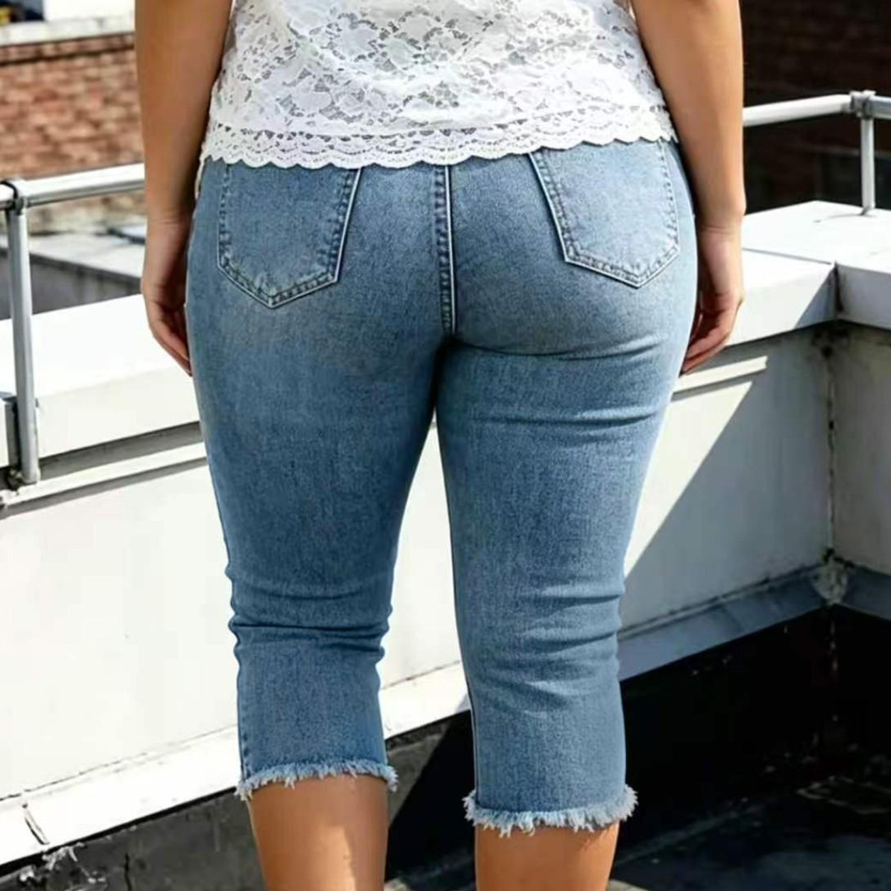 Women's Plus Size Distressed Ripped High-Waisted Capri Jeans